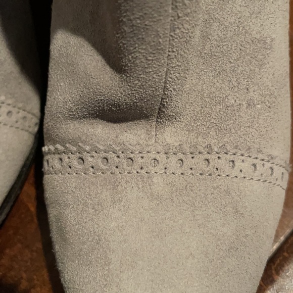 Unusual suede designer booties - Picture 4 of 5